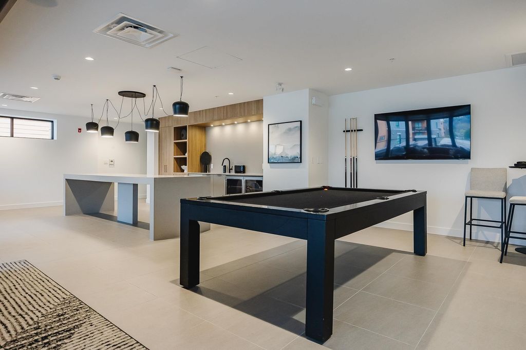 listing image 1105692429019012456