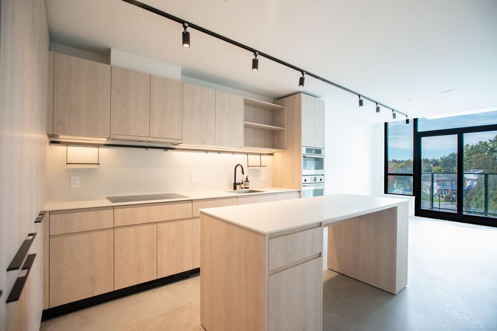 listing image 1100697394597206800