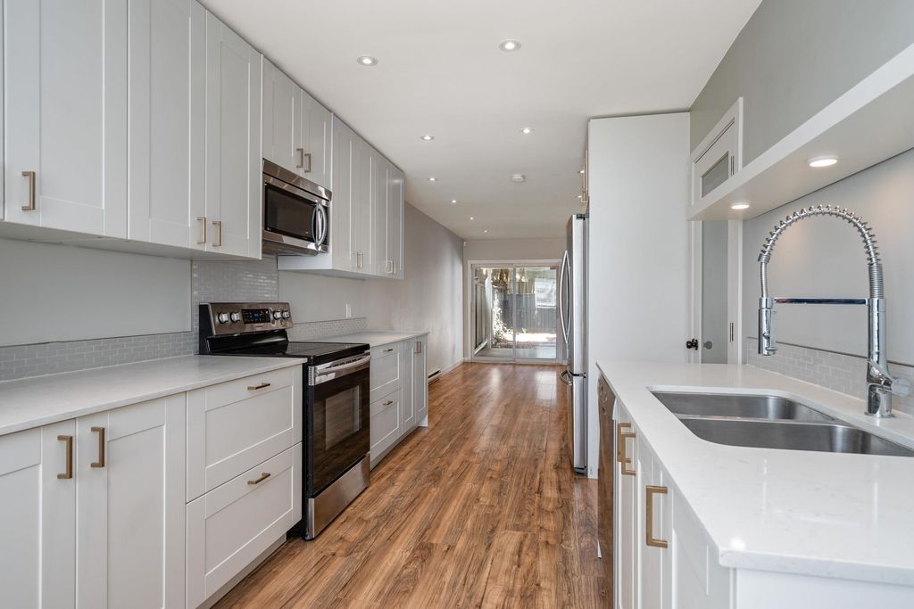 Photo of 182 Springfield Drive, Langley, BC V4W 3K9 (MLS # R3127023)