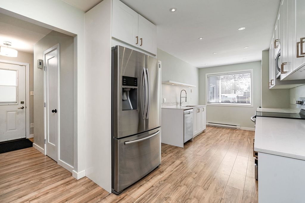 Photo of 182 Springfield Drive, Langley, BC V4W 3K9 (MLS # R3127023)