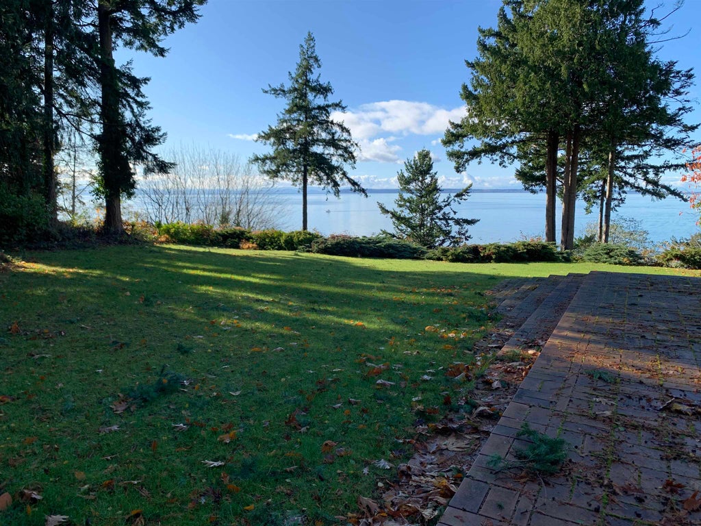 Photo of 12581 16 Avenue, Surrey, BC V4A 1M7 (MLS # R3171908)