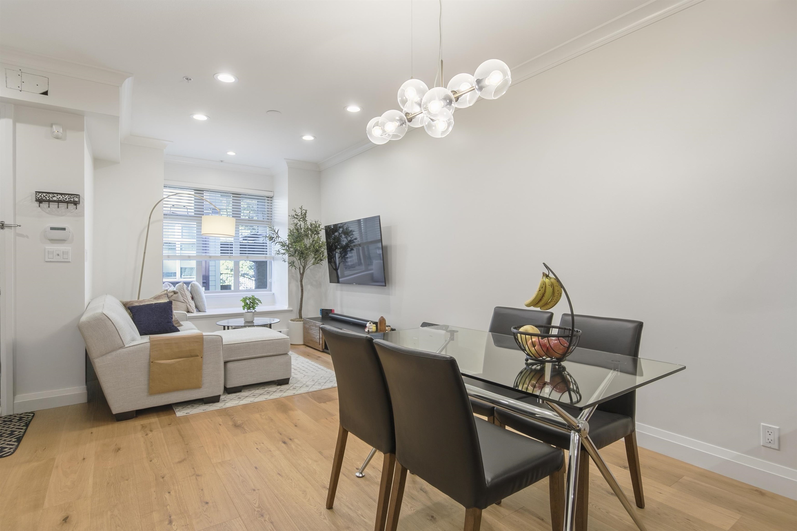 5588 Patterson Avenue 219