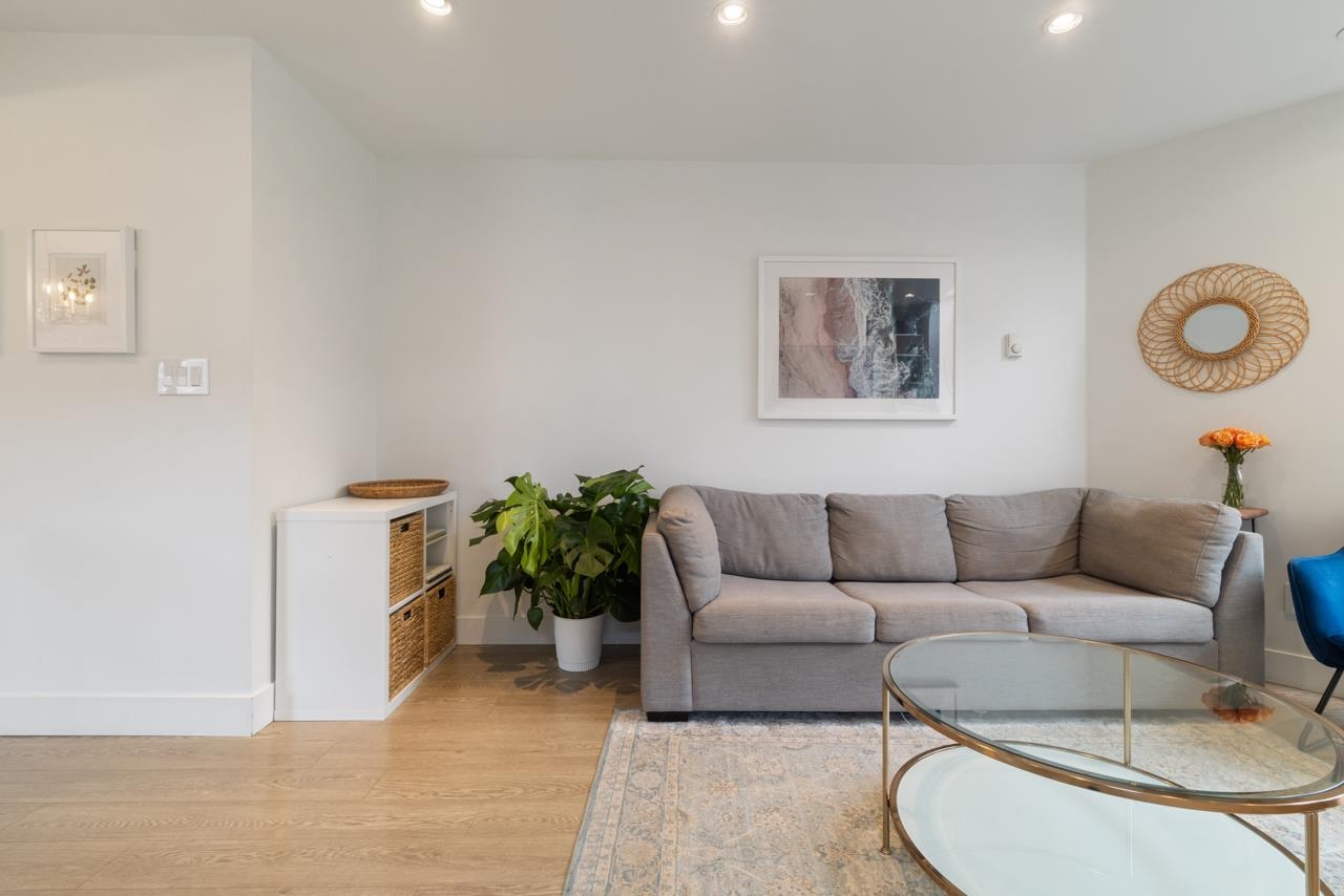 755 W 15th Avenue 308