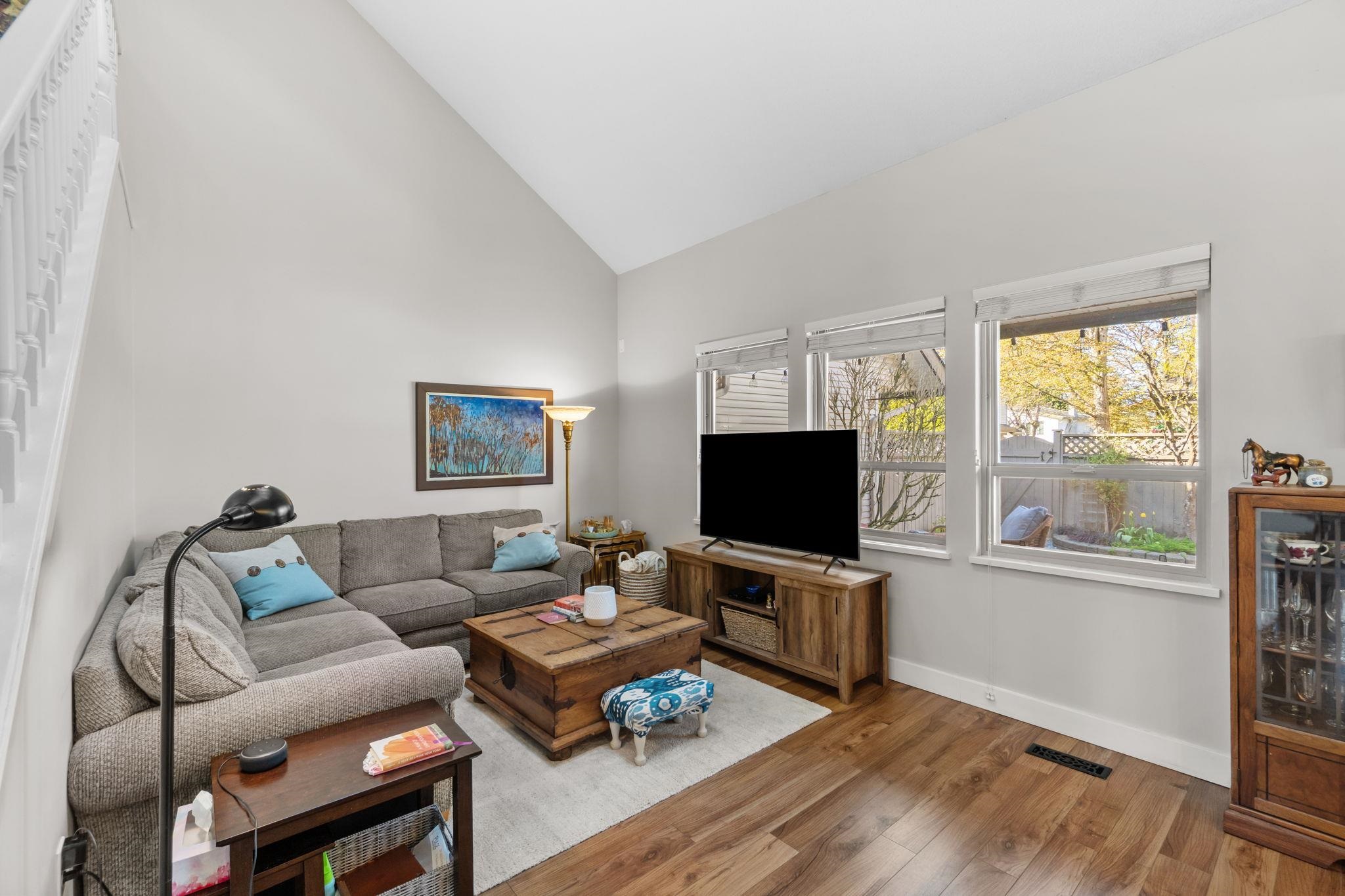 11860 210 Street 12
