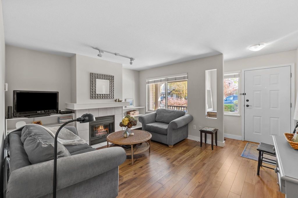 Photo of 11860 210 Street #12, Maple Ridge, BC V2X 8A3 (MLS # R3106911)