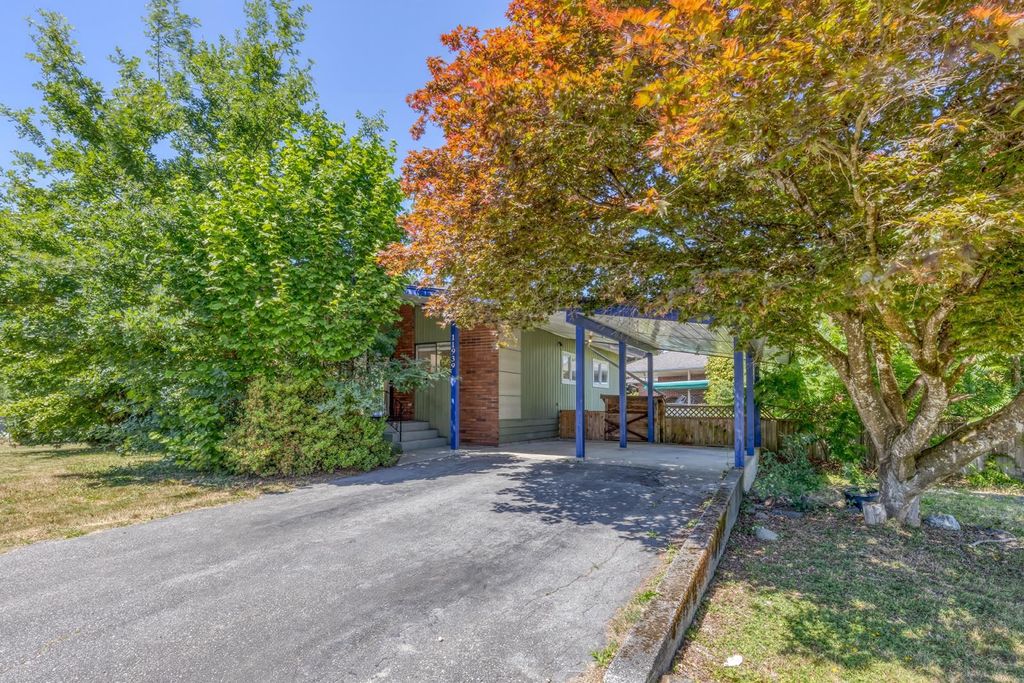 Photo of 11939 Dover Street, Maple Ridge, BC V2X 5P6 (MLS # R3138757)