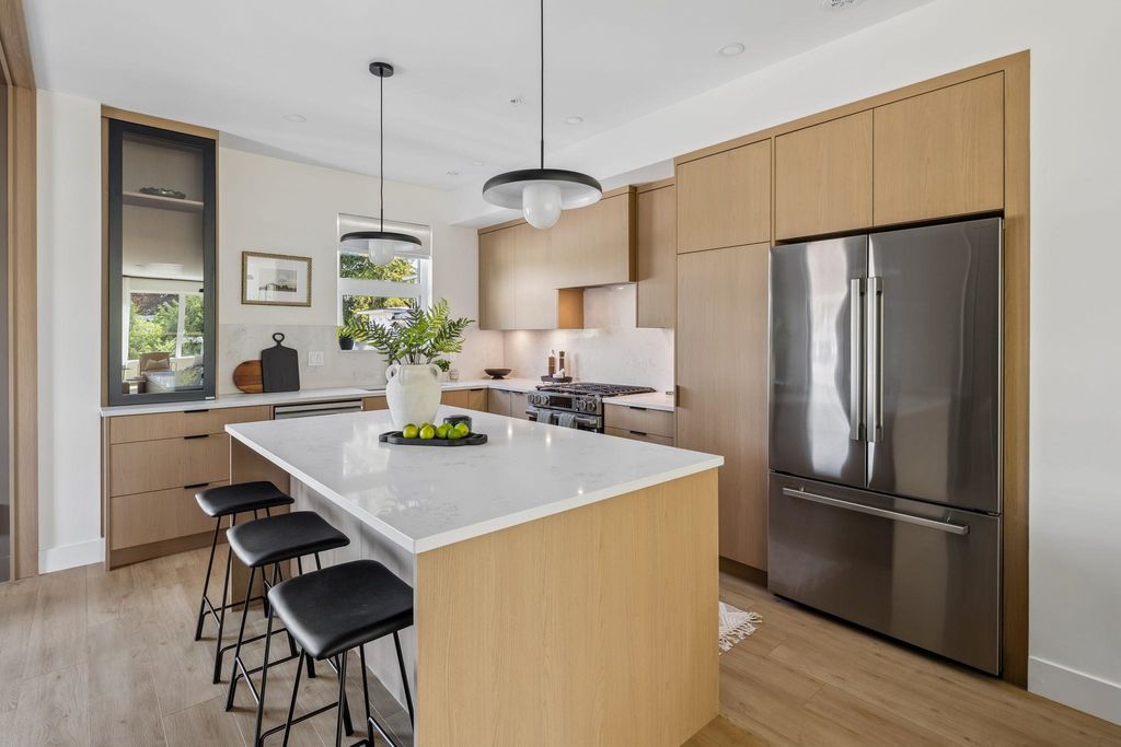 Photo of 20434 72 Avenue #5, Langley, BC V2Y 1T2 (MLS # R3149004)