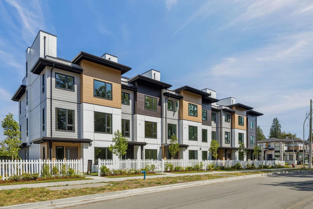 Photo of 20434 72 Avenue #5, Langley, BC V2Y 1T2 (MLS # R3149004)