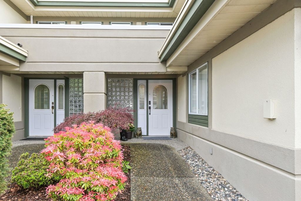 Photo of 4001 Old Clayburn Road #135, Abbotsford, BC V3G 1C5 (MLS # R3112302)