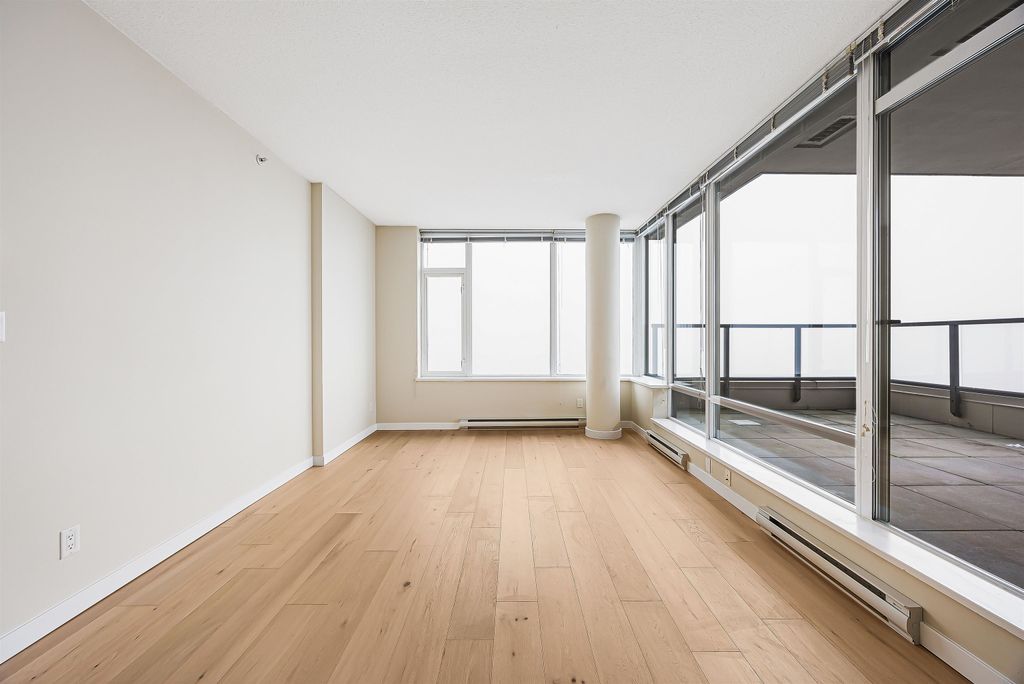 listing image 1109909045915013828