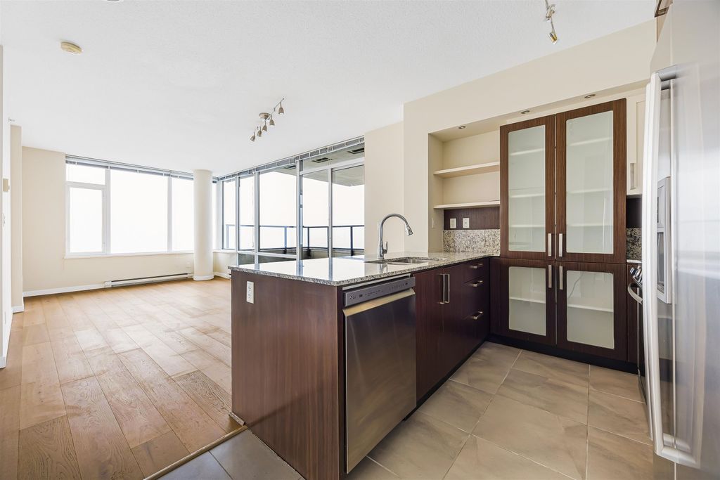 listing image 1100129234948377244