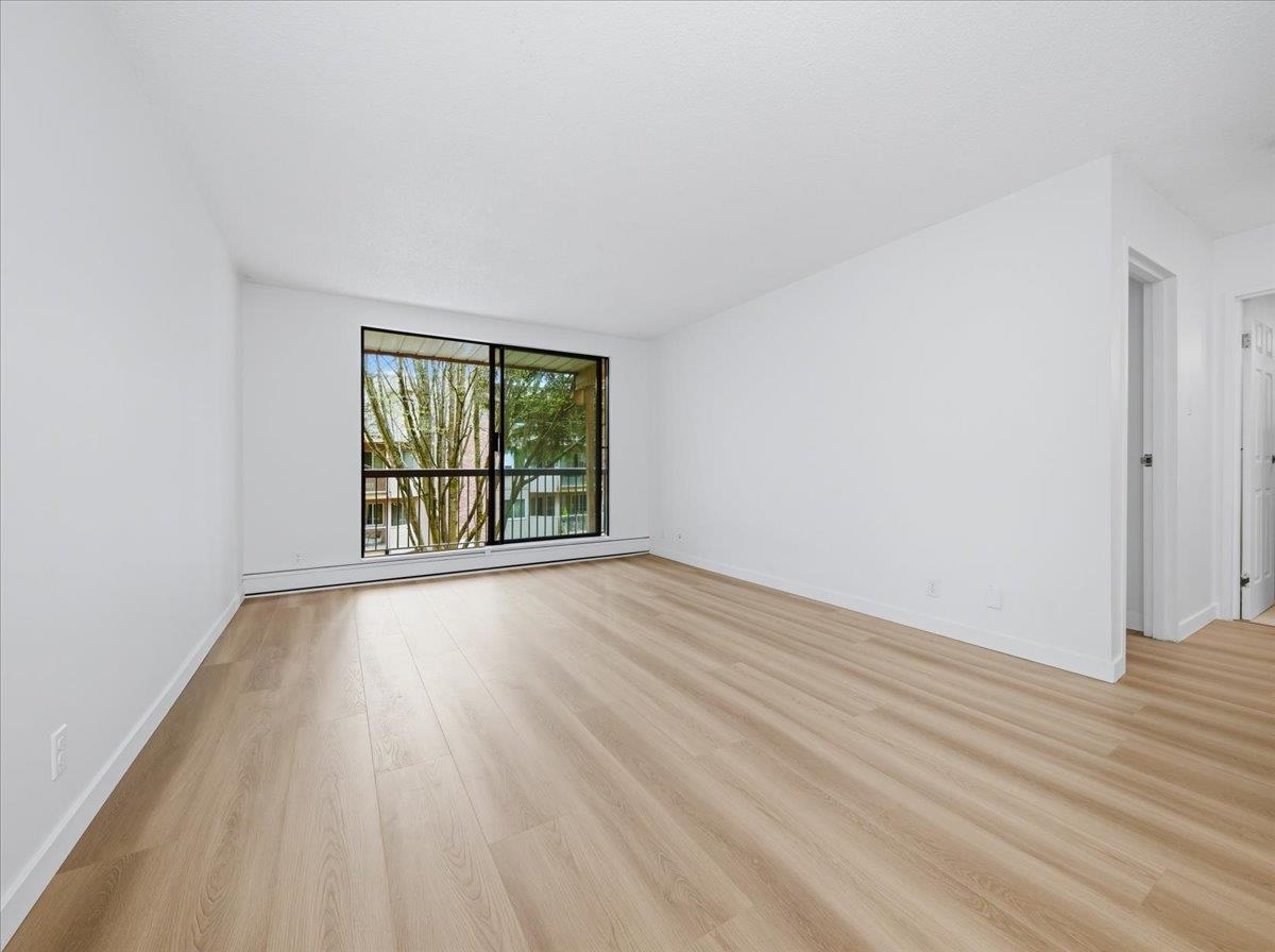 8511 Ackroyd Road 213