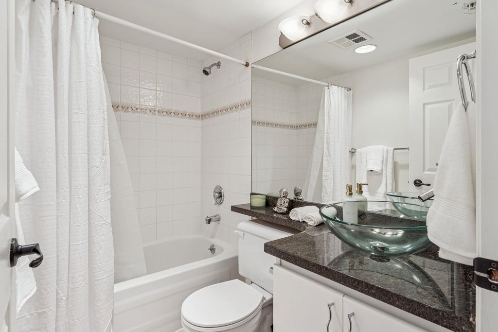 listing image 1103120266262540825