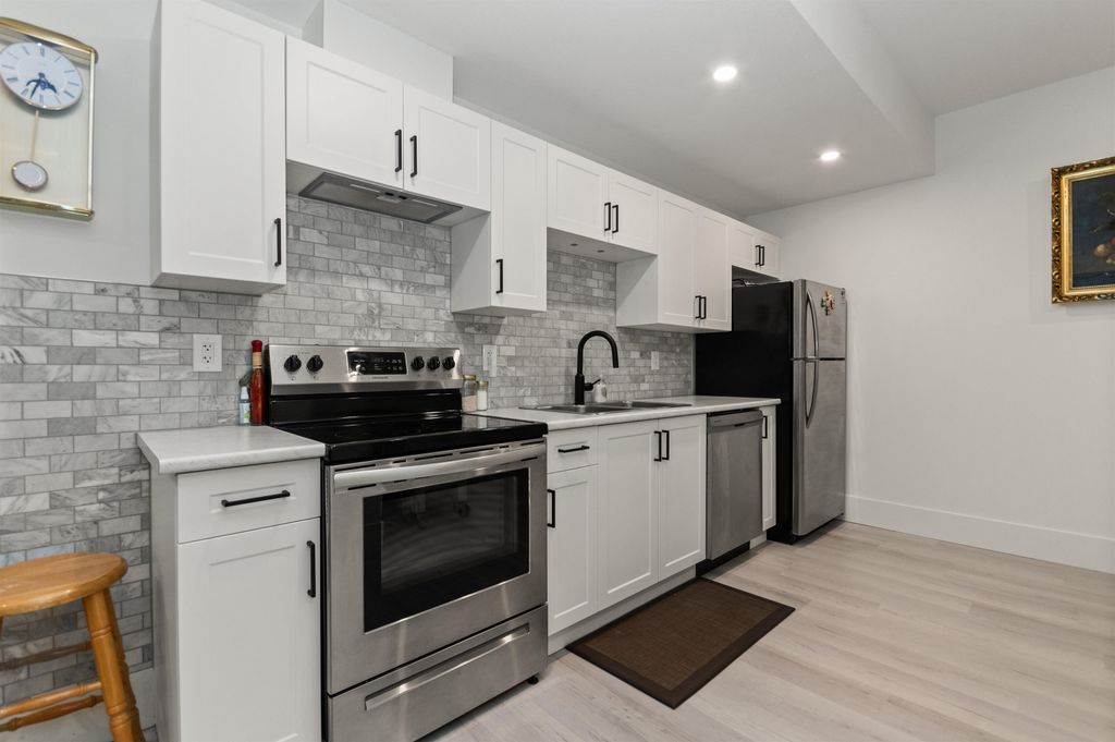 listing image 1105729872790610987