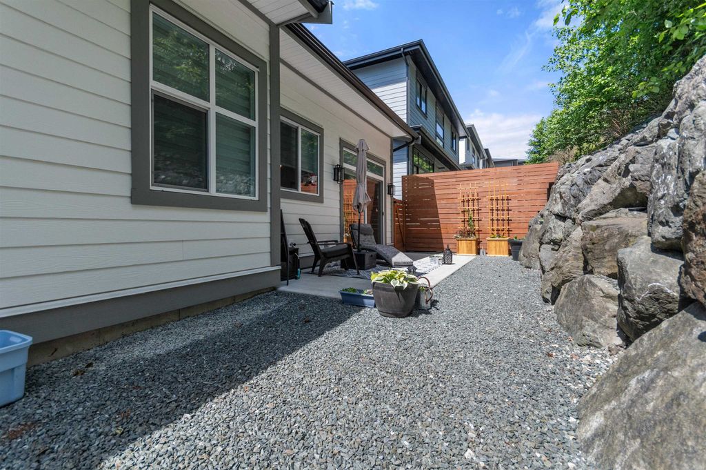 listing image 1106889786096543329