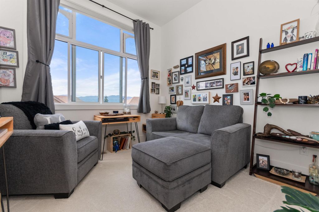 listing image 1104664361767459197