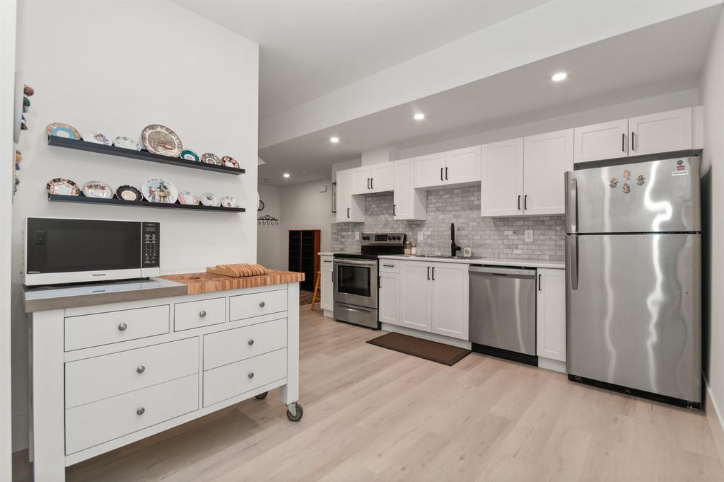 listing image 1105719787556883766