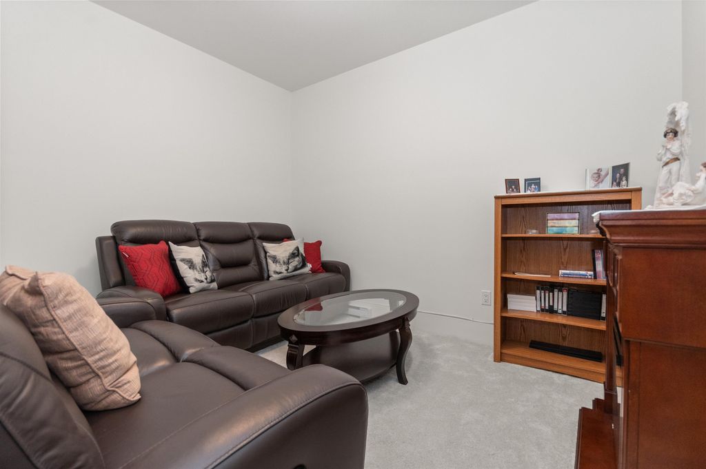 listing image 1105864713335544861
