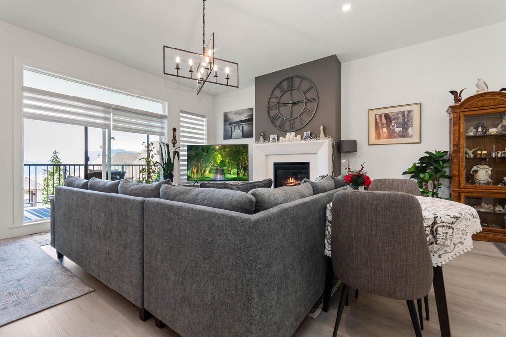 listing image 1101060541403051507