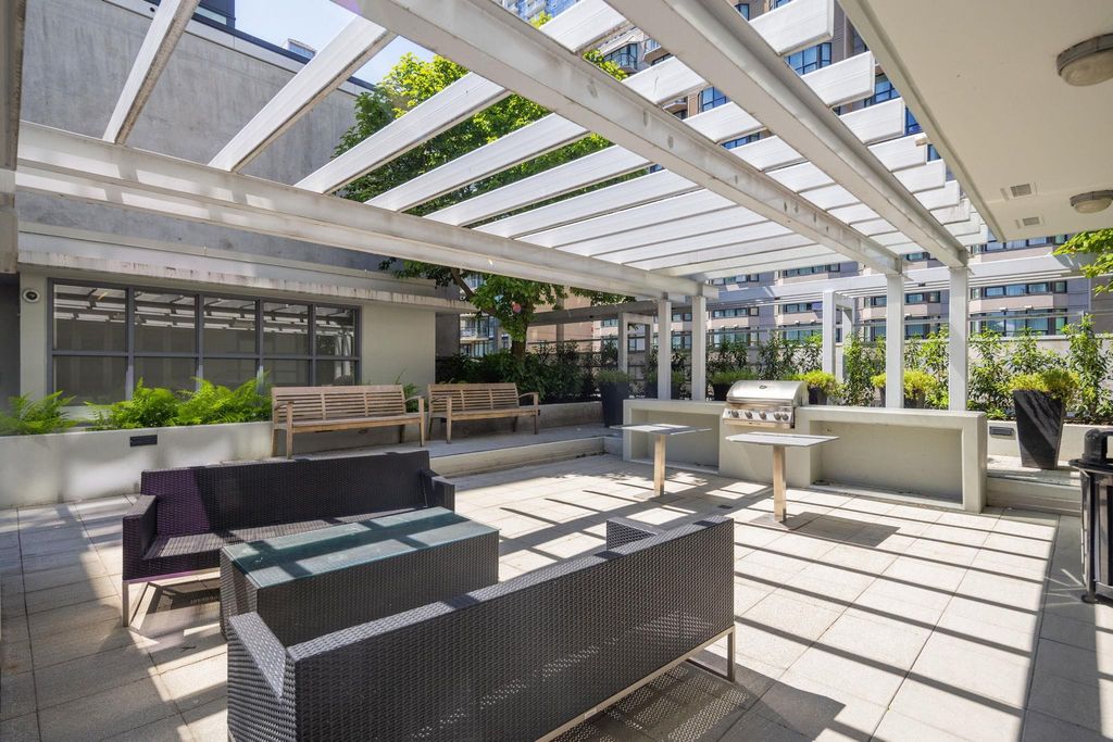 listing image 1109907325928971375