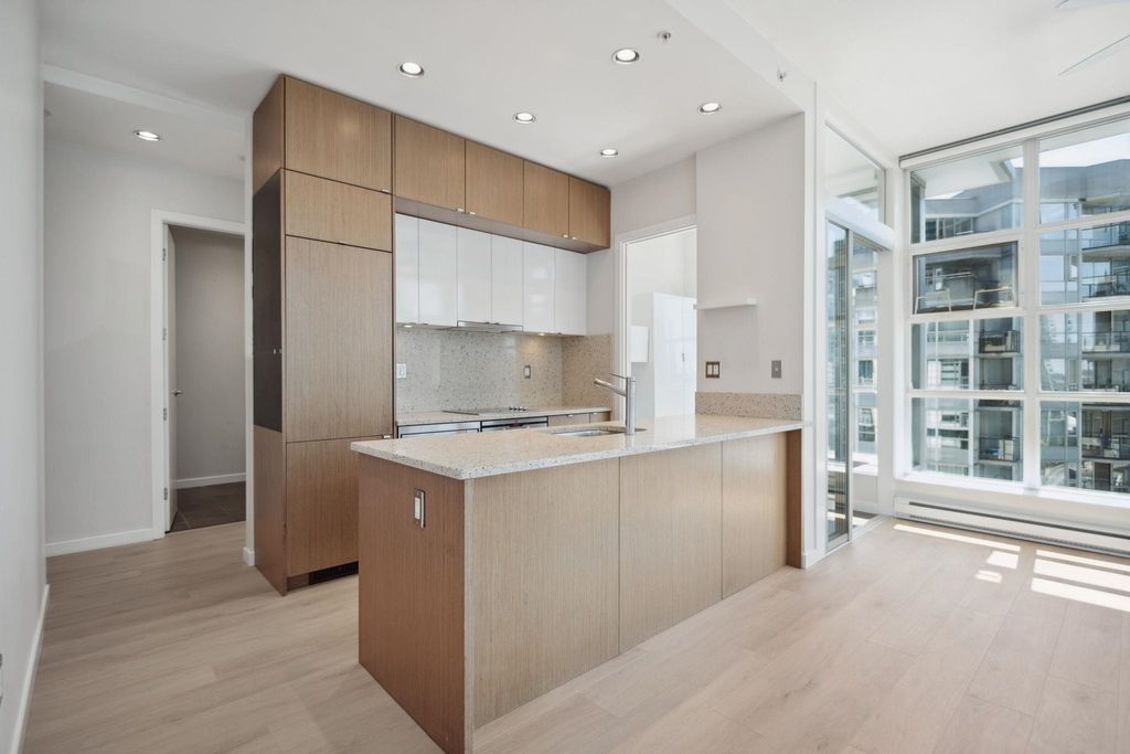 listing image 1104659745964434350