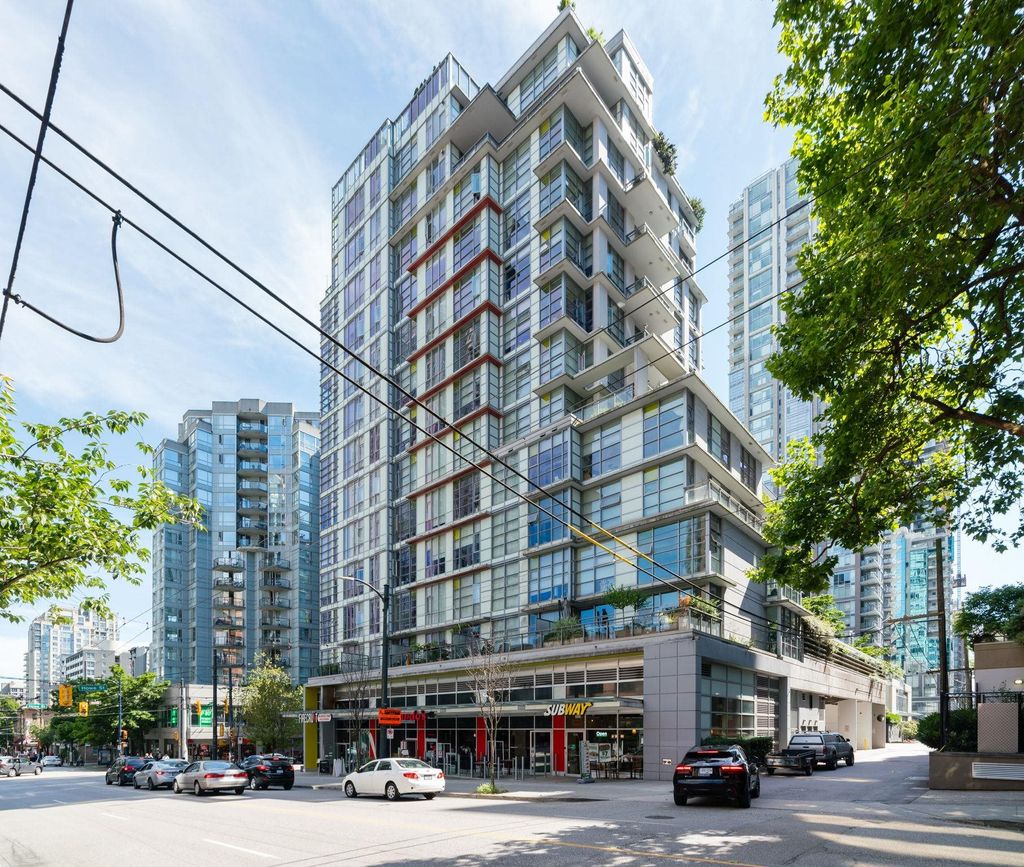 listing image 1104381776549463568