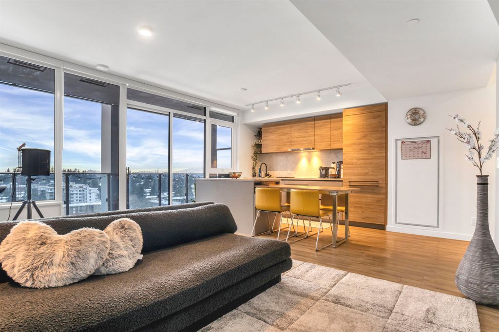 listing image 1108617885817180176