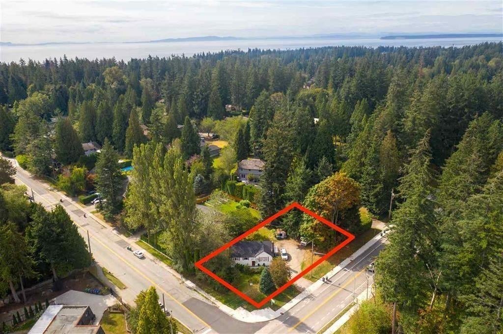 Photo of 13590 20 Avenue, Surrey, BC V4A 1Z6 (MLS # R3158663)