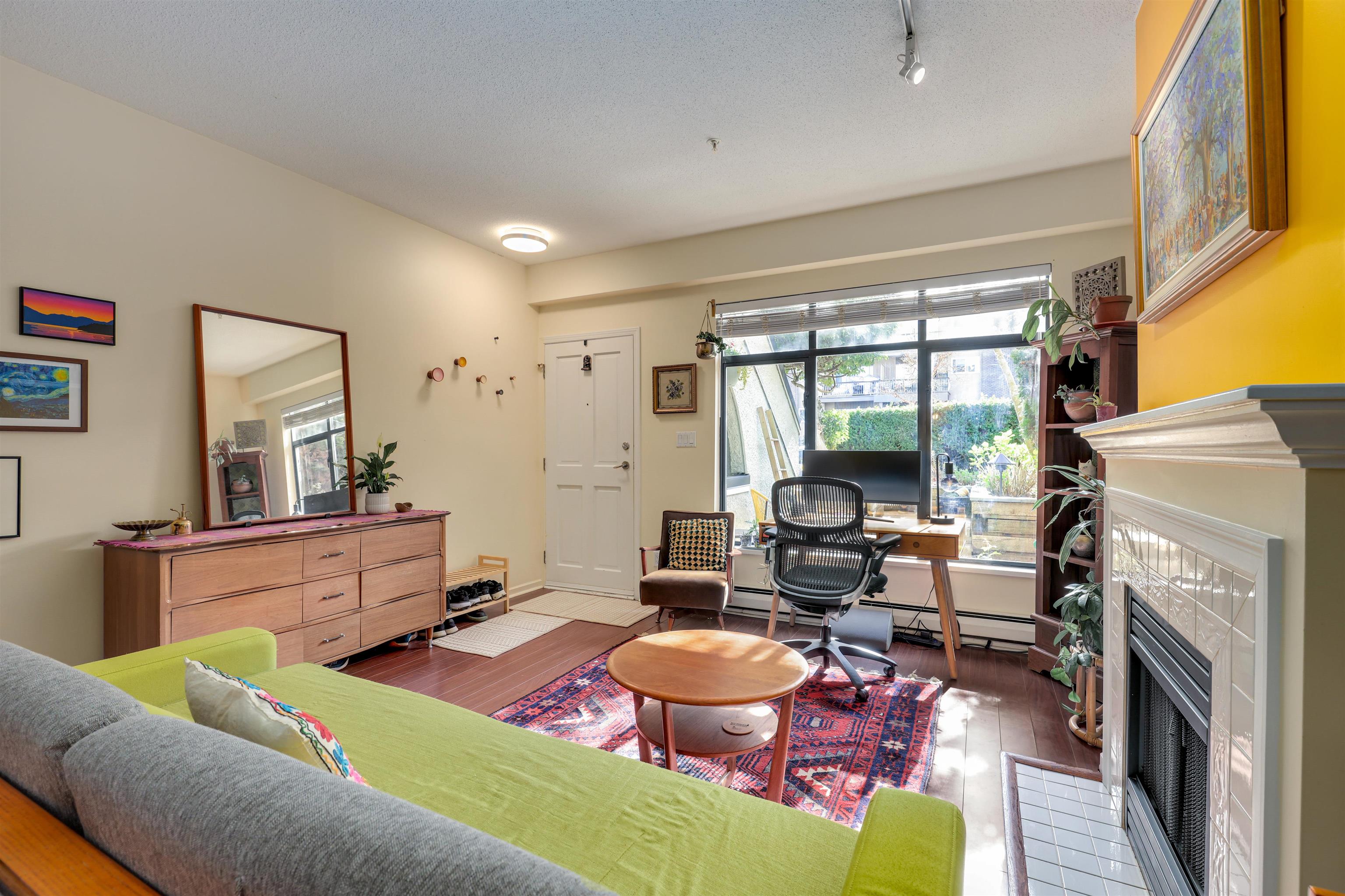 221 Ash Street 6