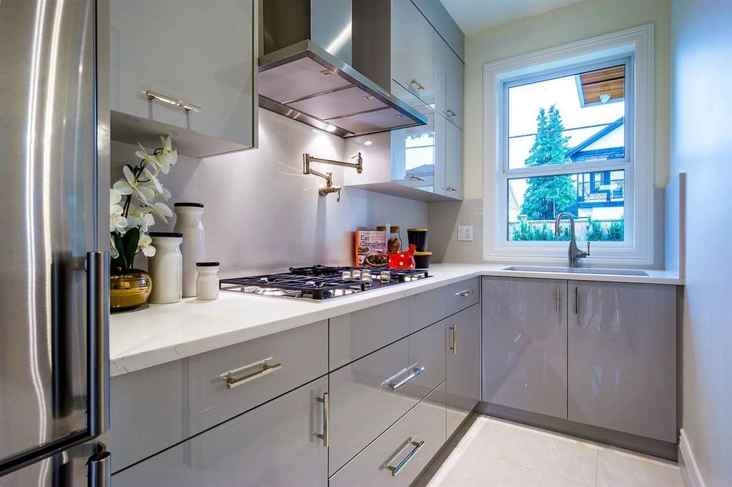 listing image 1105367206149561766