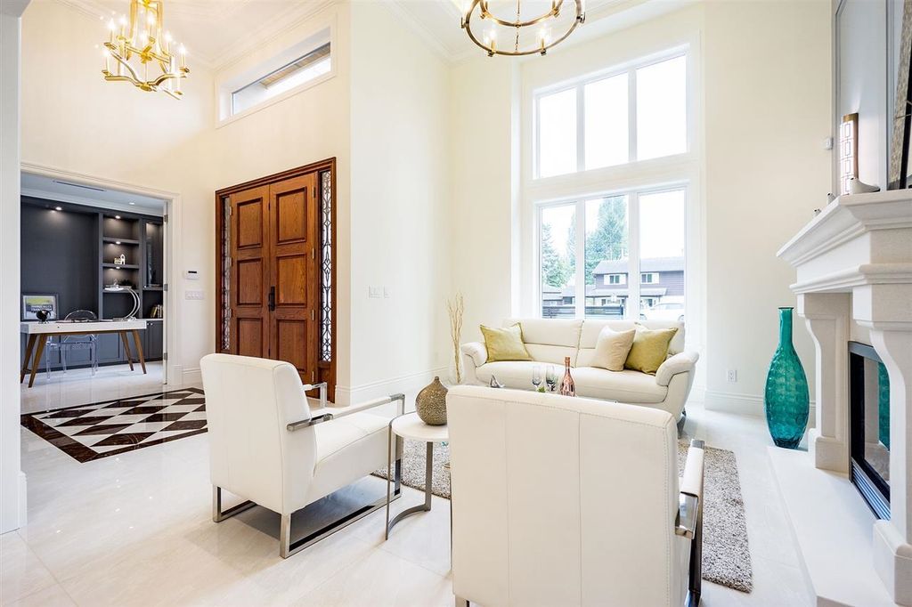 listing image 1104229473902289631