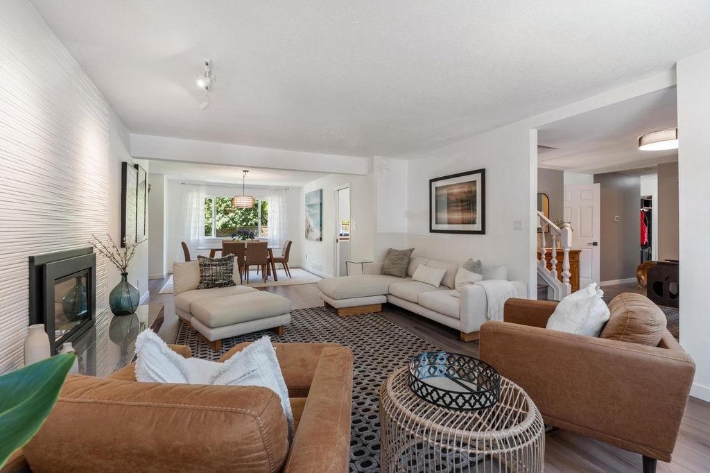listing image 1109255997418524933