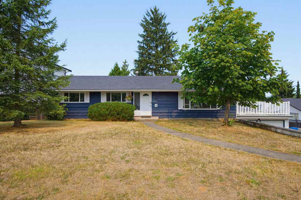 Photo of 19671 49 Avenue, Langley, BC V3A 3R2 (MLS # R3152793)
