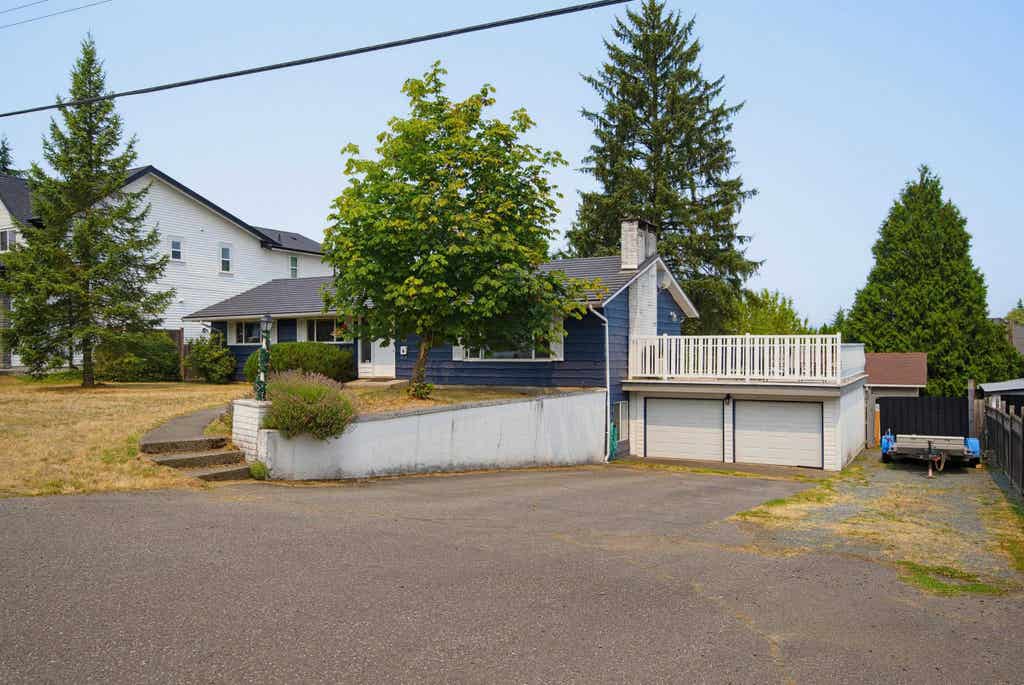 Photo of 19671 49 Avenue, Langley, BC V3A 3R2 (MLS # R3152793)