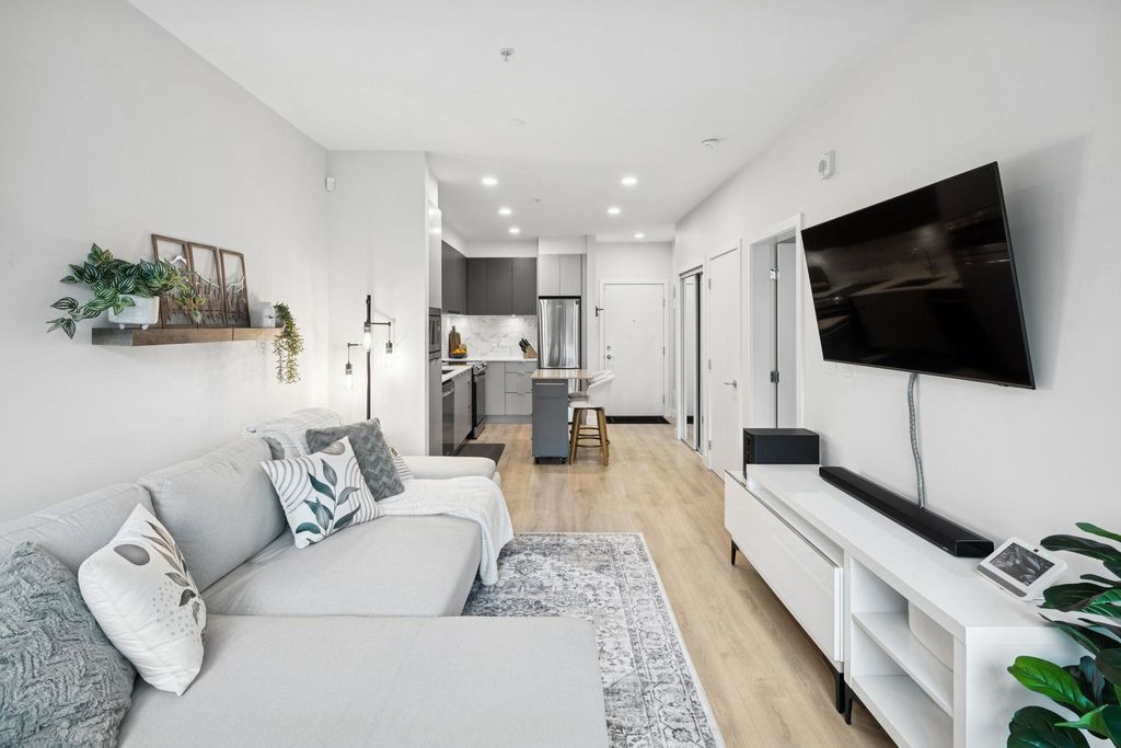 listing image 1103347431850930526