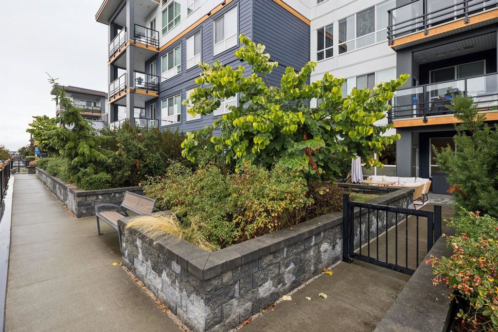 listing image 1108753393103438695