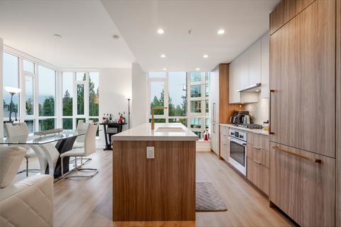 2375 Emery Court 303 North Vancouver BC V7J 0E8