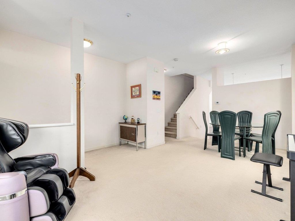 listing image 1103337495994560084