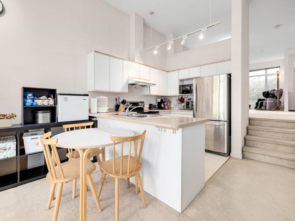listing image 1102006995846601807