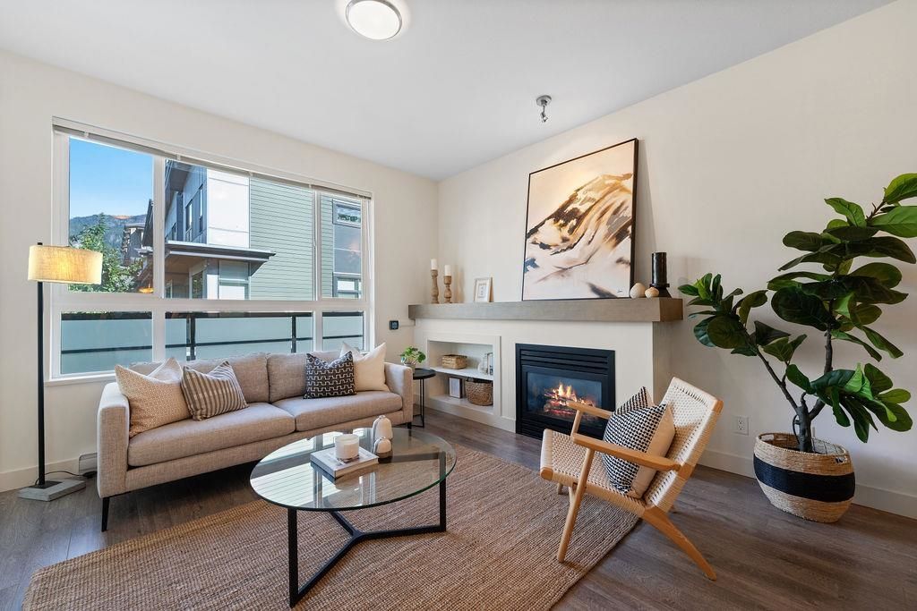 listing image 1105177850065027600