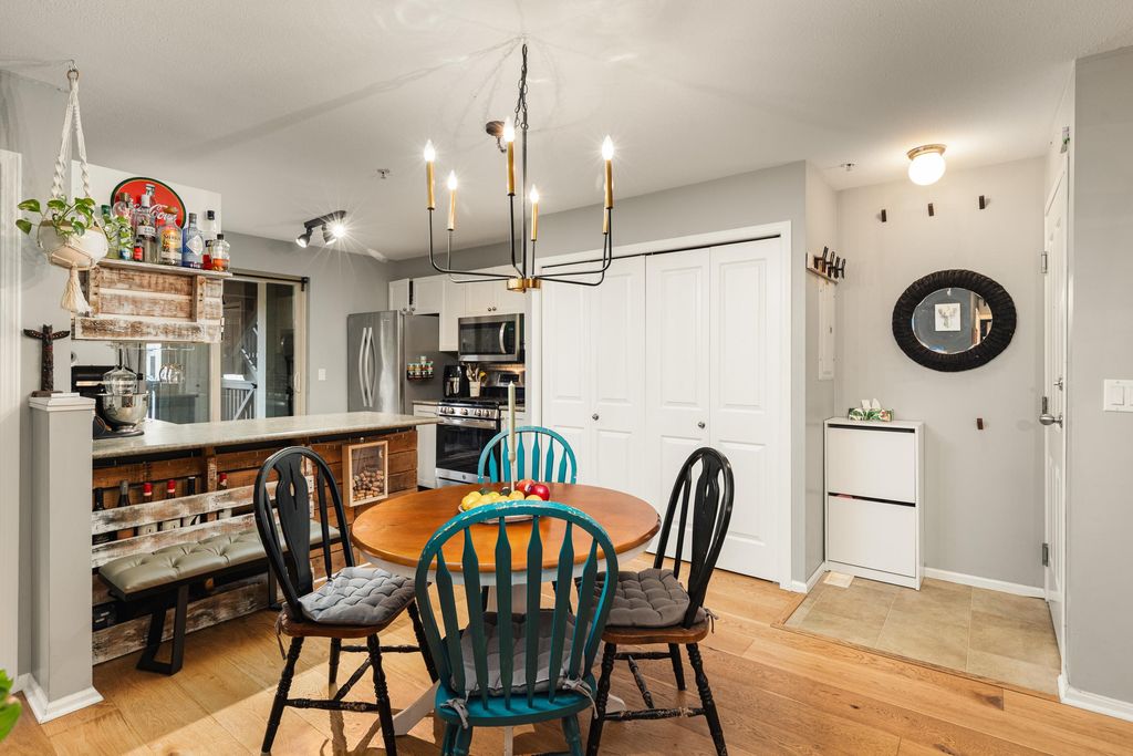 listing image 1108744944864218040