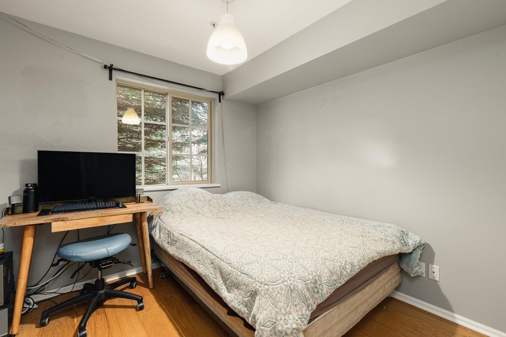 listing image 1103378366025119013