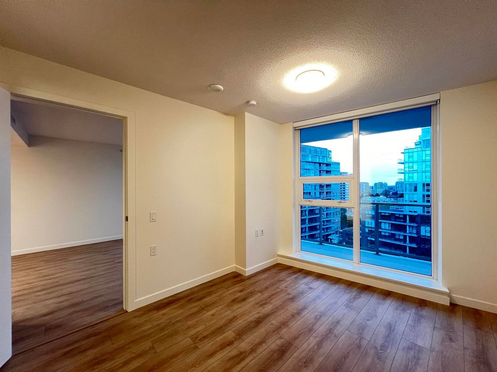 listing image 1101495826648588946
