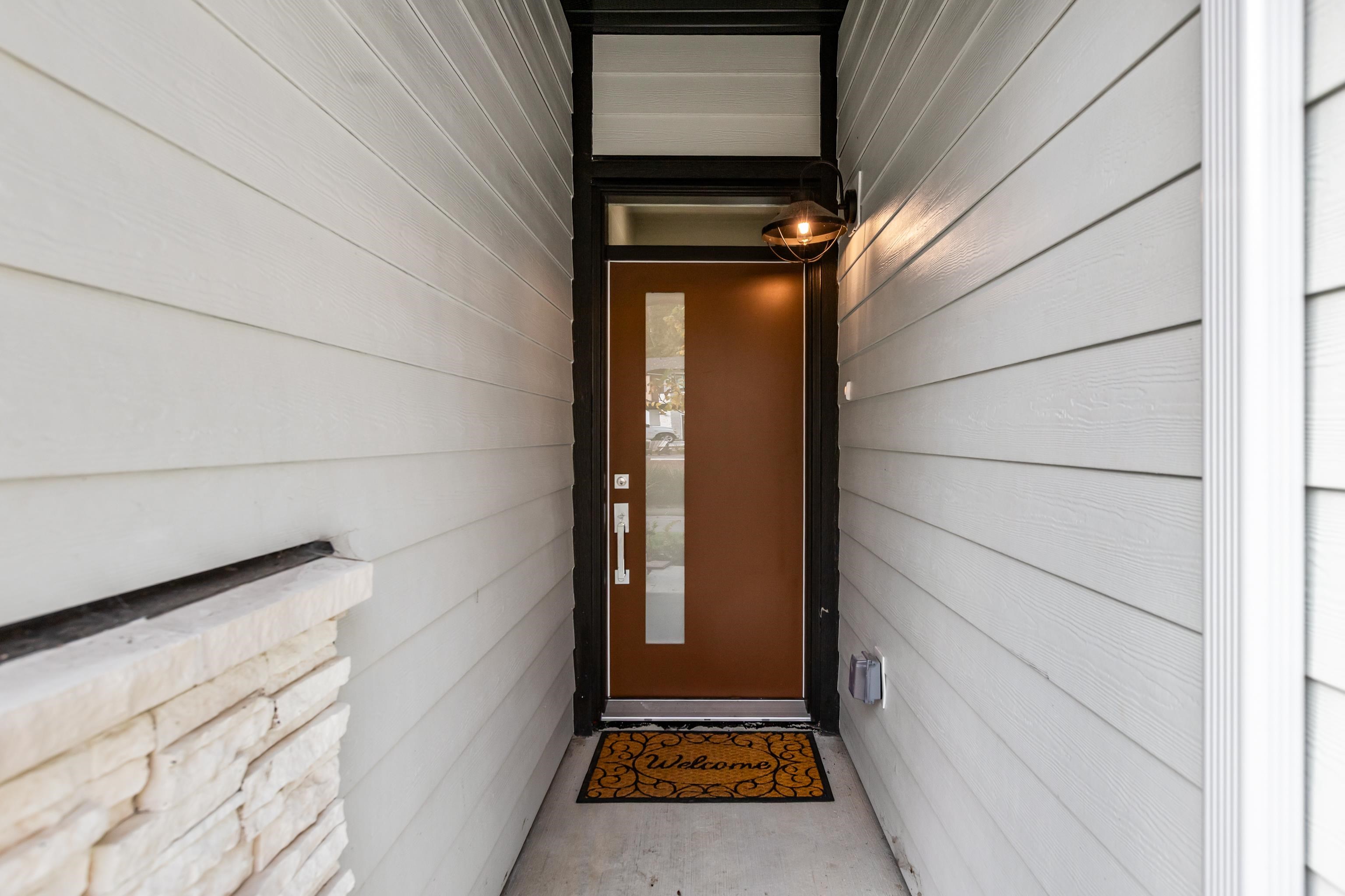 23697 Fern Crescent 27