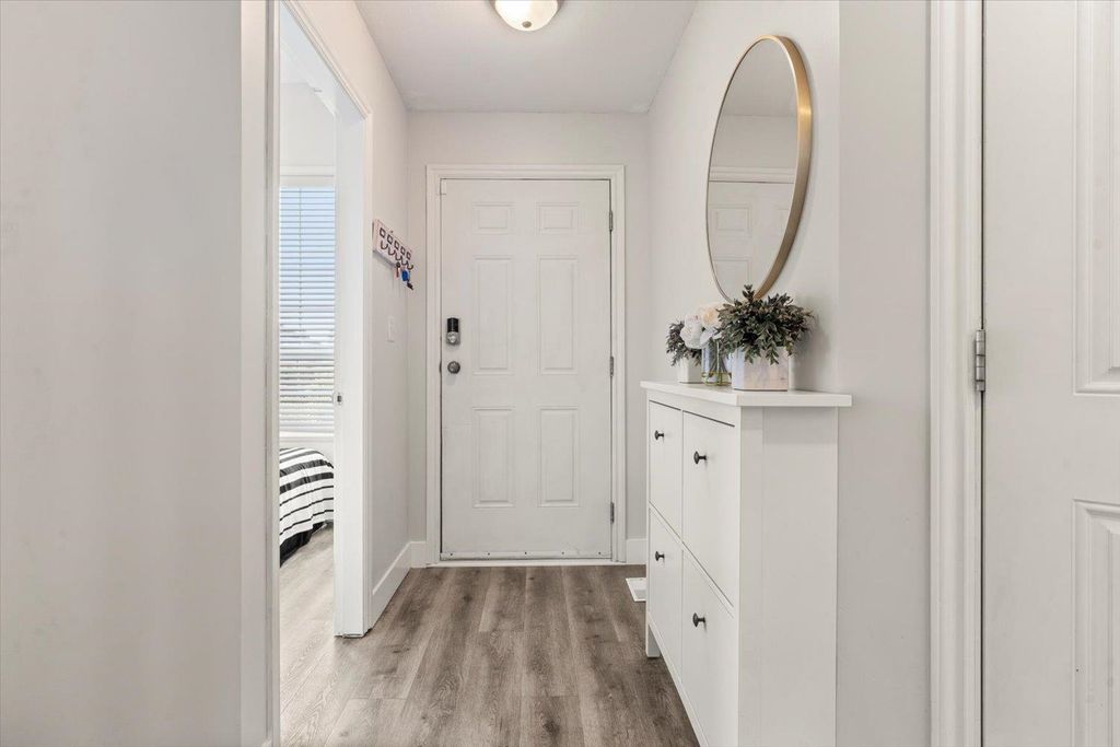 Photo of 5690 Lindys Drive, Chilliwack, BC V2R 5T2 (MLS # R3089447)