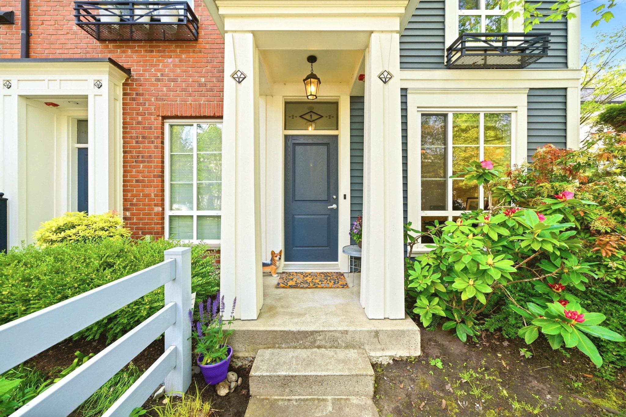 2423 Avon Place 1