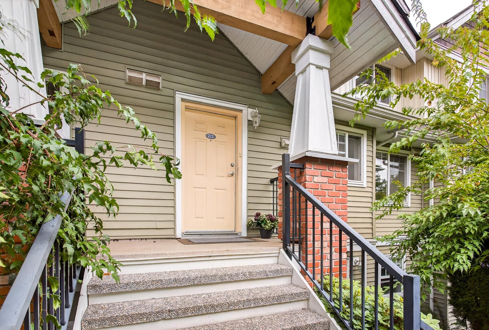 1567 Grant Avenue 212