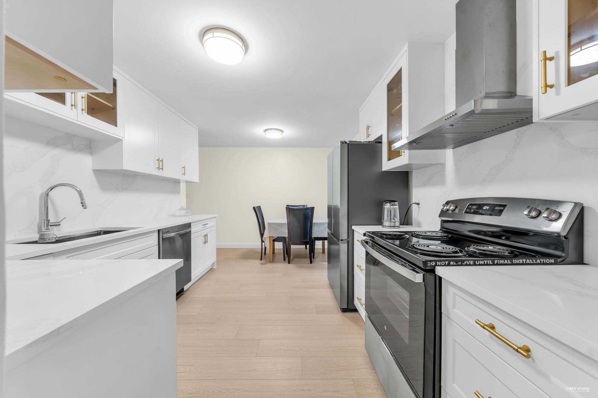 1382 Sutherland Avenue