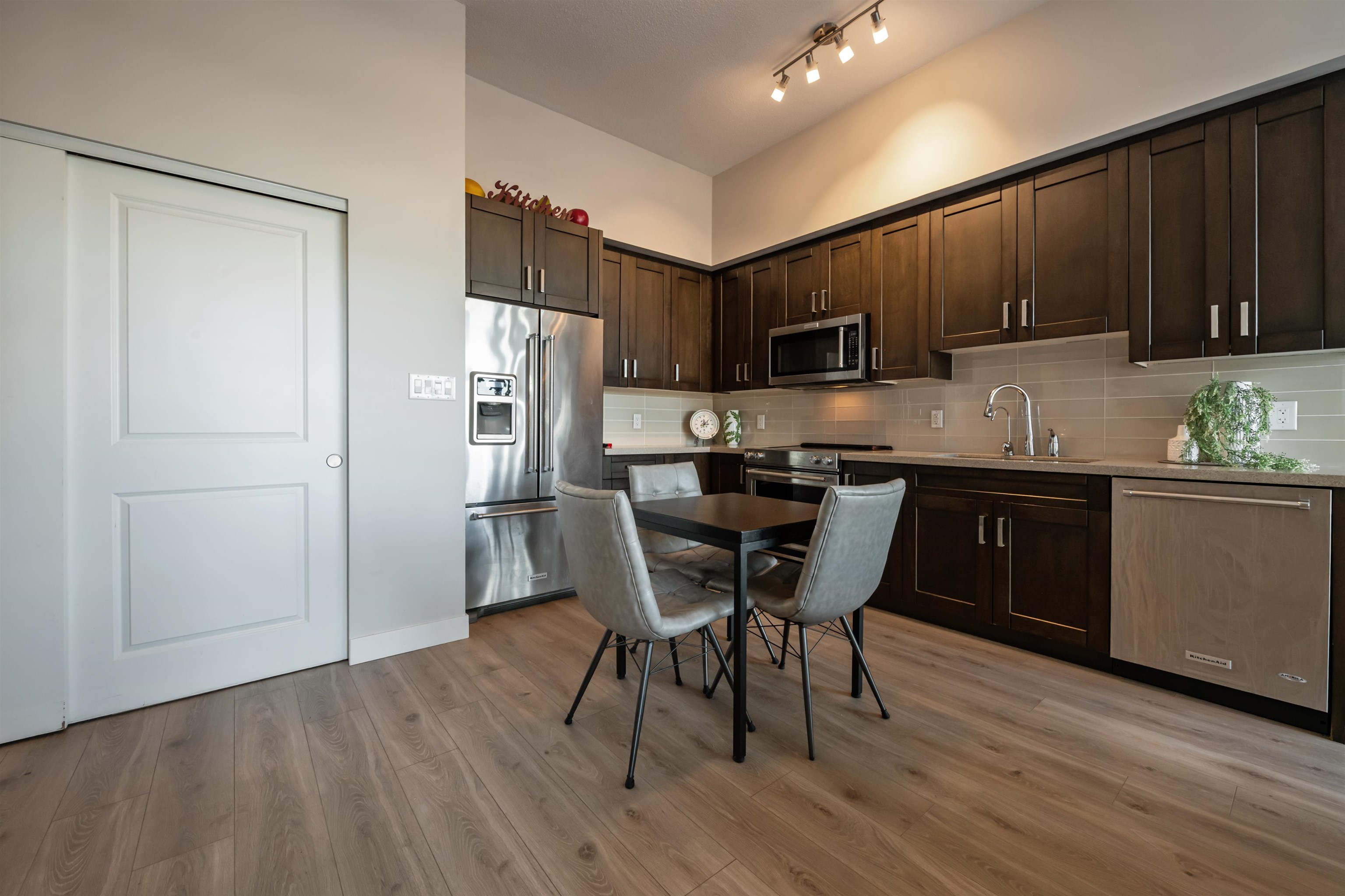 11967 80 Avenue 506
