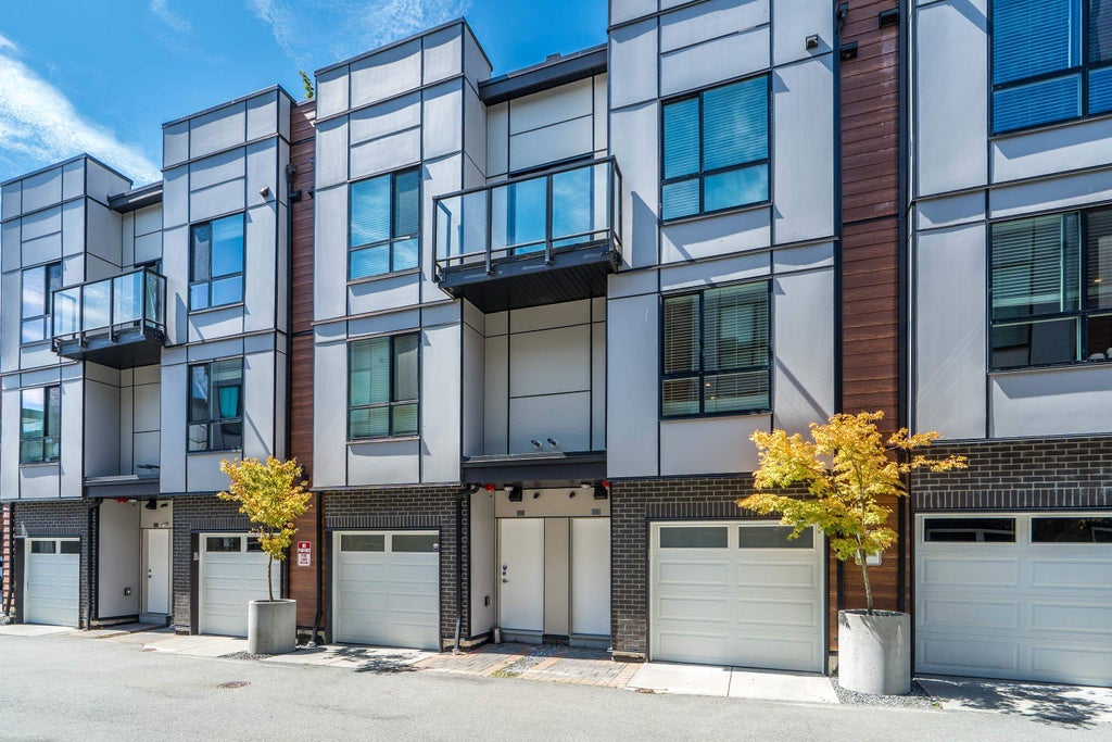 Photo of 19790 55a Avenue #14, Langley, BC V3A 0K6 (MLS # R3157170)